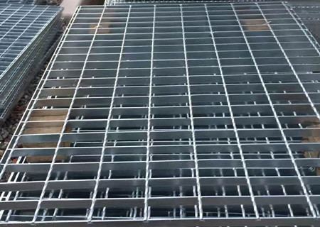 平臺(tái)鋼格柵板 平臺(tái)鋼格柵板