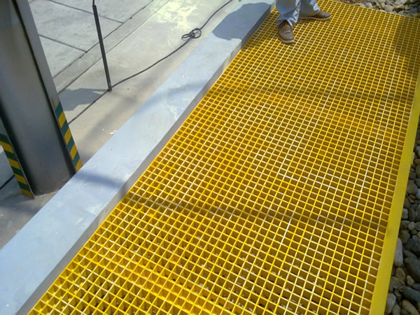 玻璃鋼格柵板廠家直銷-玻璃鋼格柵多少錢一平？