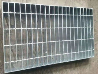 檢修馬道熱鍍鋅鋼格板、馬道鋼格柵板廠家直銷